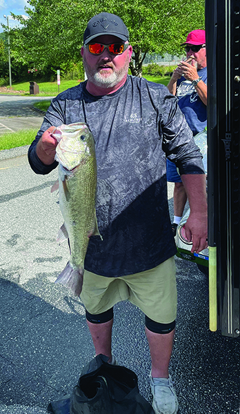 Brian Branch, 6.94 pounder big fish