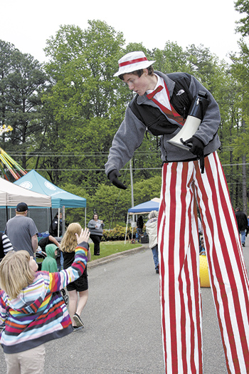Sky (the man on stilts) was the official greeter at the festival.