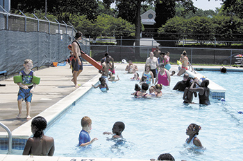 One of the most popular areas during the open swim was the kiddie pool!