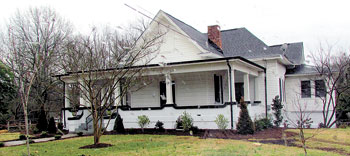 603 West Warren St.