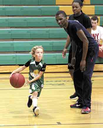 Tyten Grant looks for a shot.