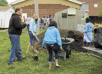 Burns High School FFA lends helping hand
